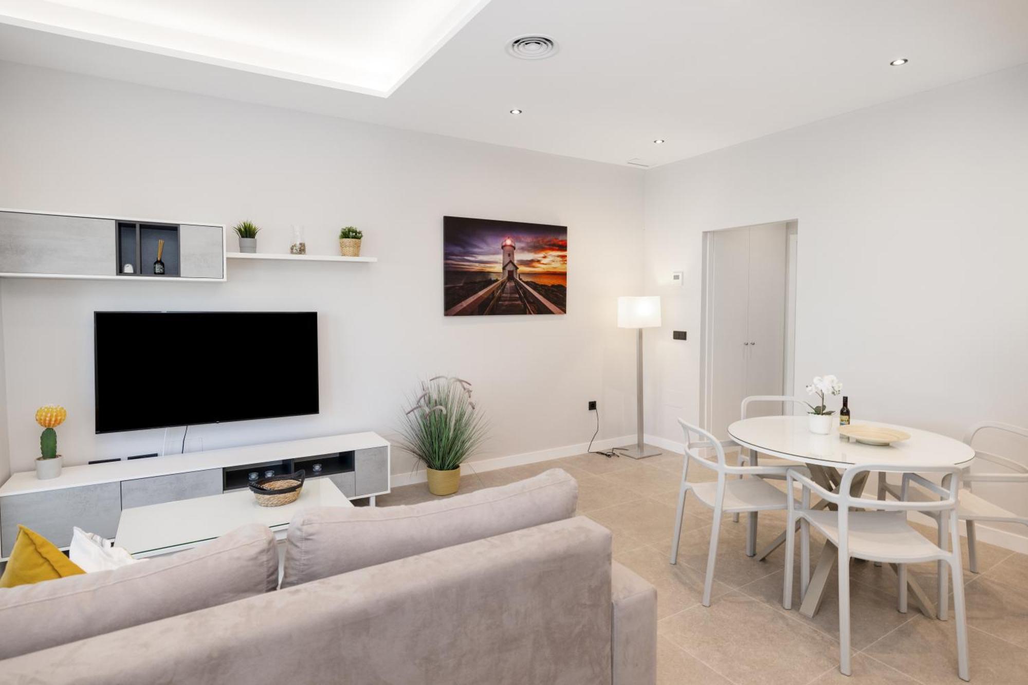 Apartamentos Turisticos Playa Marinsa Torre Del Mar Eksteriør billede